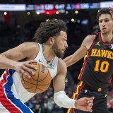 Cade Cunningham, l'homme du match, déborde Zaccharie Risacher. KEYSTONE/AP/Erik Rank